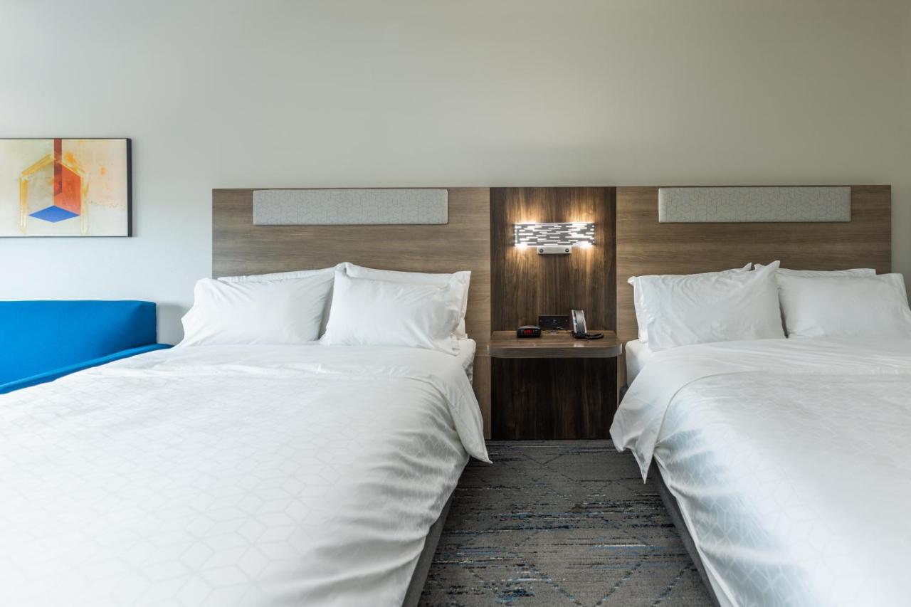 Holiday Inn Express & Suites Charlottesville By Ihg ภายนอก รูปภาพ