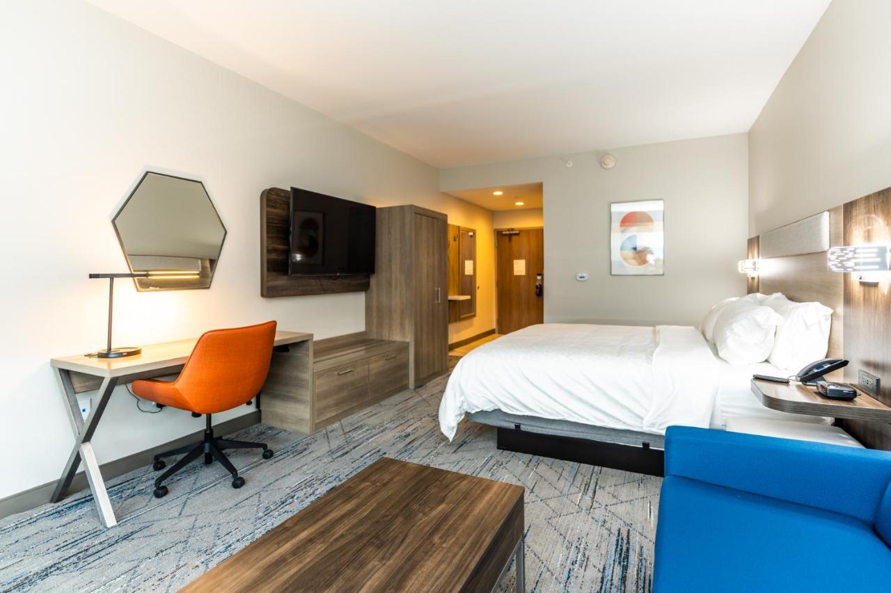 Holiday Inn Express & Suites Charlottesville By Ihg ภายนอก รูปภาพ