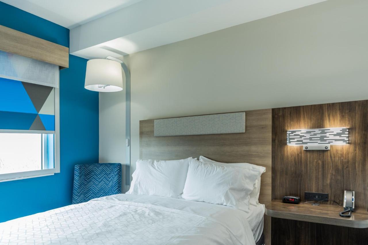 Holiday Inn Express & Suites Charlottesville By Ihg ภายนอก รูปภาพ