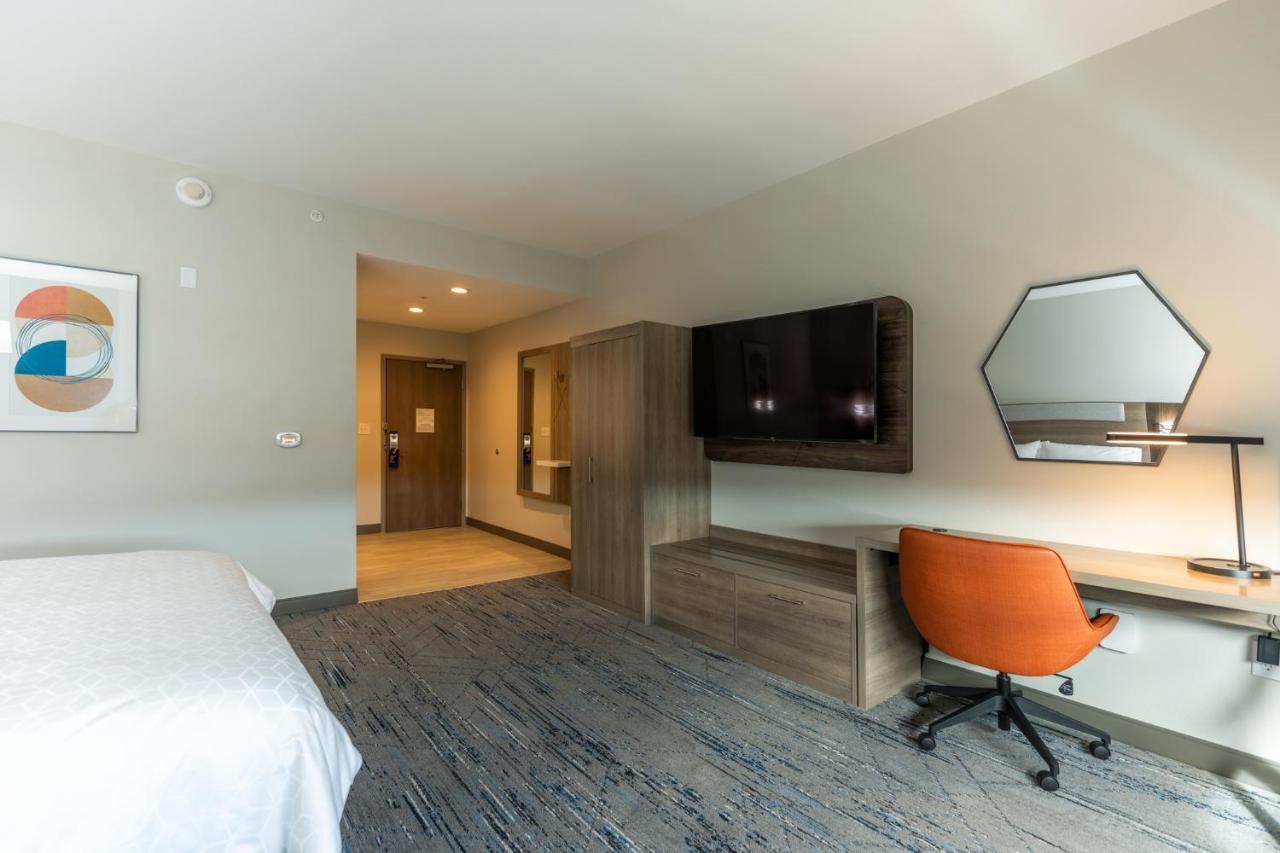 Holiday Inn Express & Suites Charlottesville By Ihg ภายนอก รูปภาพ