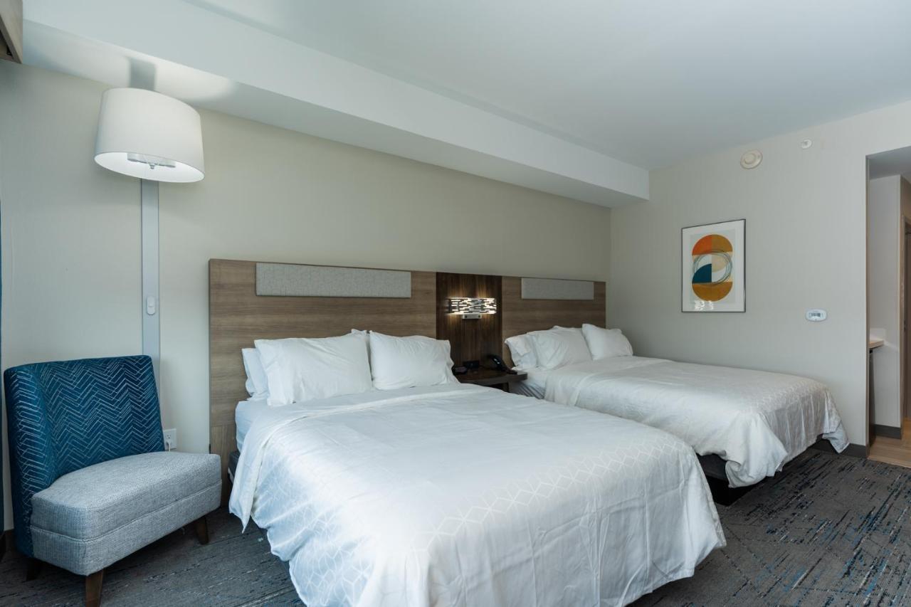 Holiday Inn Express & Suites Charlottesville By Ihg ภายนอก รูปภาพ